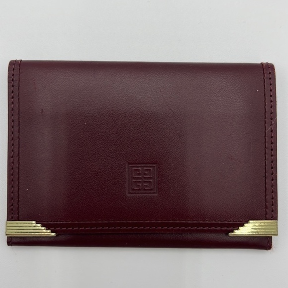 GIVENCHY PARIS BURGUNDY LEATHER CARD HOLDER GOLD TONE DETAIL